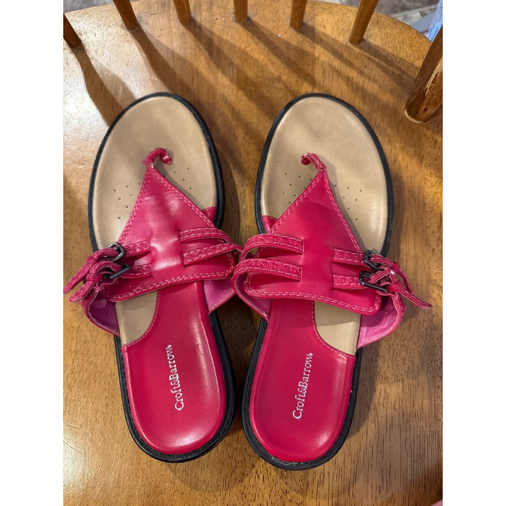 Croft & Barrow Womens Pink Thong Sandals Buckle‎ Accent Size 7 MED Flat Slip On